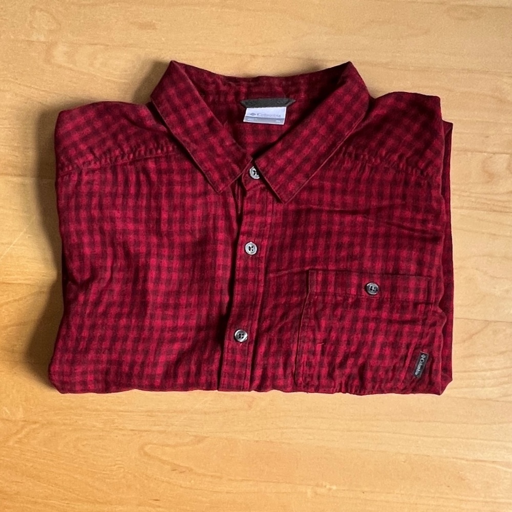 Columbia Long-Sleeve 100% Cotton Button Down Shirt- Men's XL